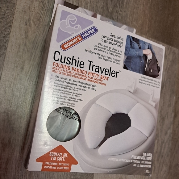 π NIB Cushie Traveler Portable Toilet Seat Toddler Potty Training π - Picture 9 of 16